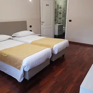 Station Group - Via Sammartini 15 Guest house Milan