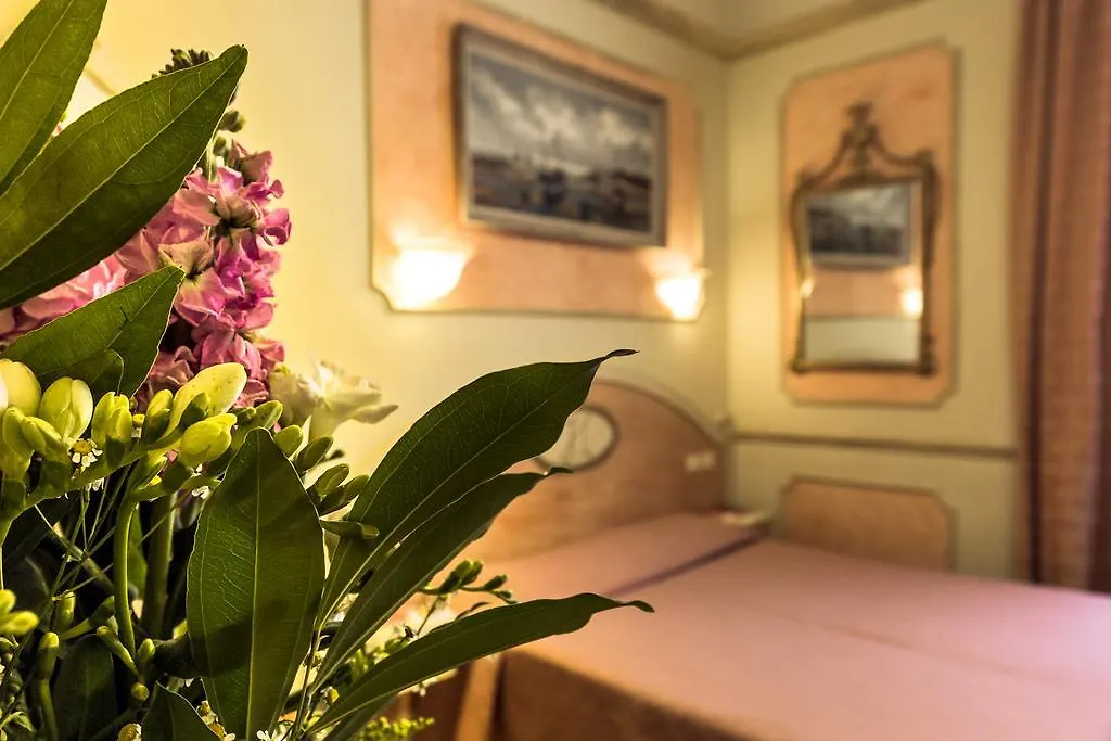 Antica Residenza D'Azeglio Room&Breakfast Di Charme Bologna 2*,